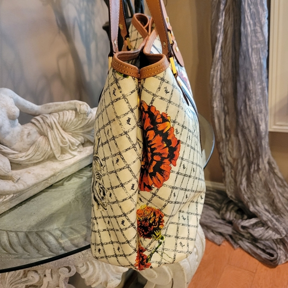 L.A.M.B. by Gwen Stefani Marigold Bag #365 - Picture 7 of 16